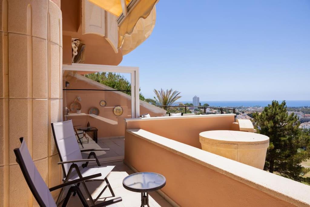 2 Bed In Magna With Sea Views Marbellac